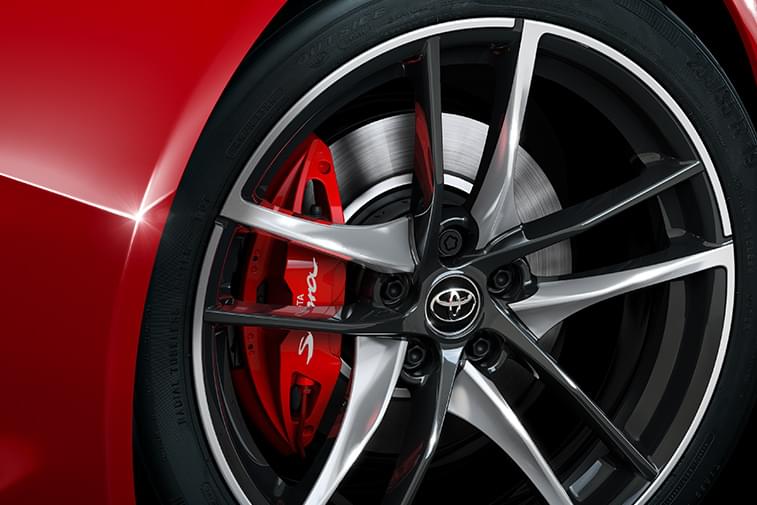 Koło w Toyota Supra